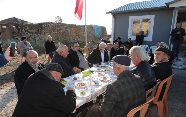 Aksaray Valisi Mehmet Ali Kumbuzoğlu köy ziyaretlerinde bulundu