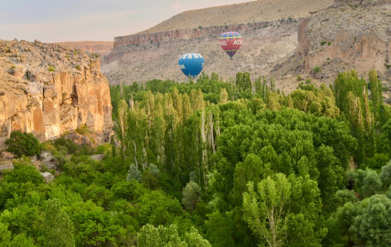 Ihlara Vadisi'nde balon turları devam ediyor
