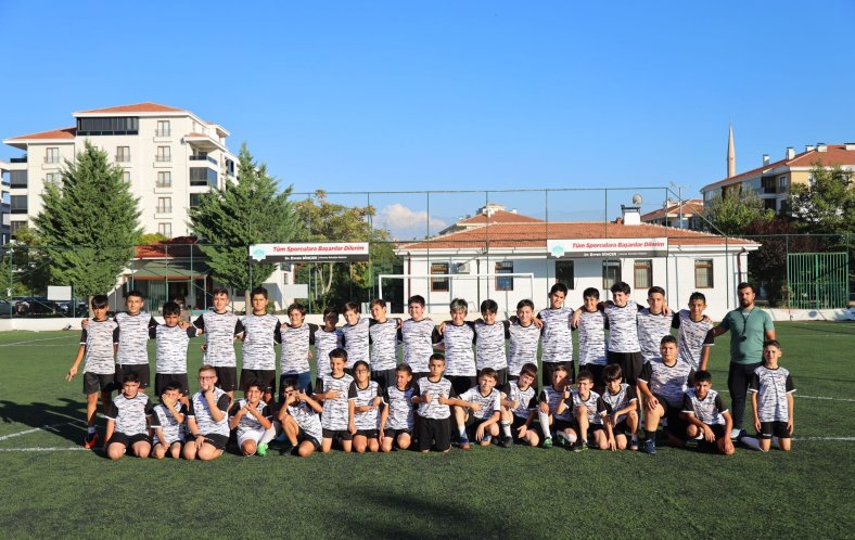 AKSARAY BELEDİYESİ YAZ SPOR OKULLARI SONA ERDİ