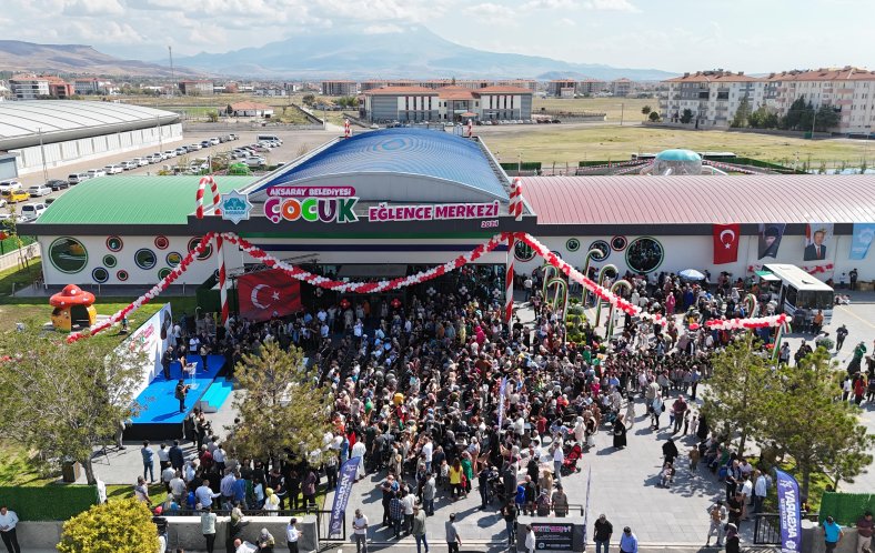 AKSARAY BELEDİYESİ ÇOCUK EĞLENCE MERKEZİ COŞKUYLA HİZMETE AÇILDI