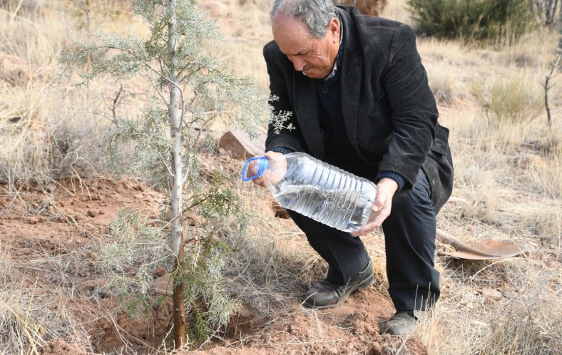 MUSTAFA SANIK, MİLLİ AĞAÇLANDIRMA GÜNÜ’NDE TOPLUMA ÇEVRE MESAJI VERDİ