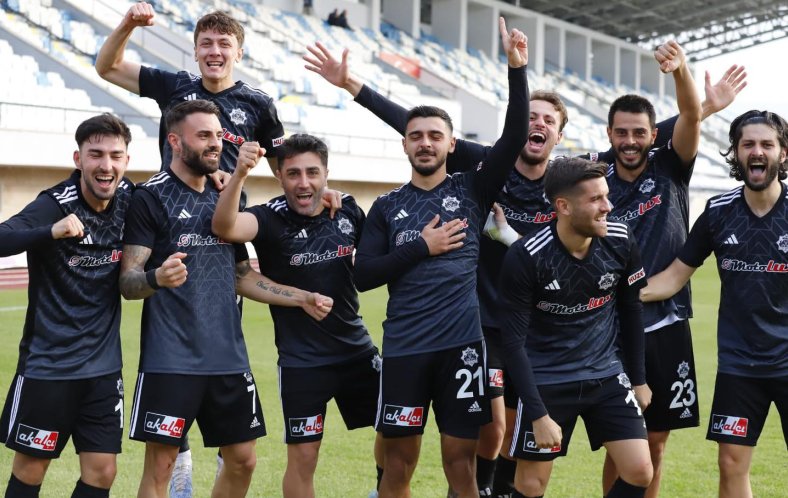 AKSARAYSPOR, ŞAMPİYONLUK YOLUNDA GÜÇLÜ ADIMLARLA İLERLİYOR