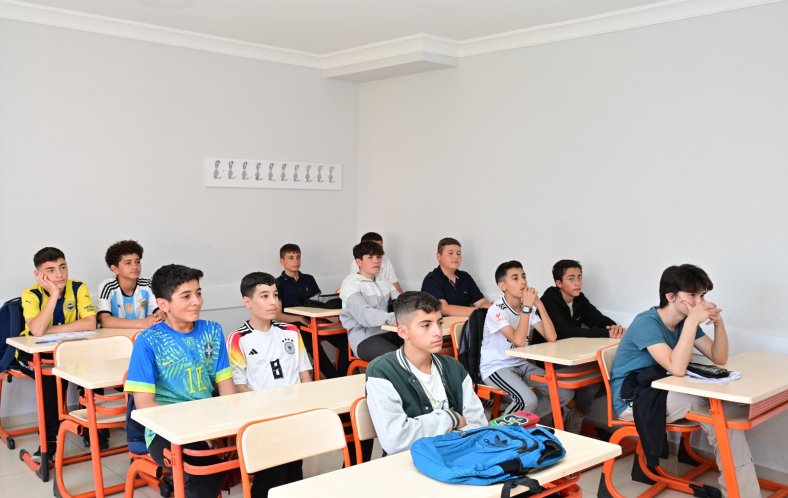 BİLGİHANE, AKSARAY AKADEMİ VE KİTAP KONAKLARINDA YOĞUNLUK