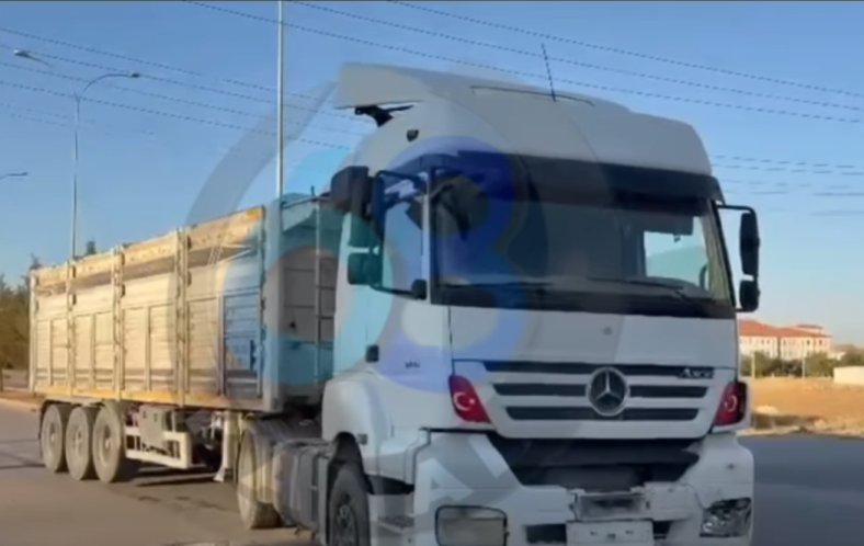 Aksaray’da otomobil ile tır çarpıştı: 16 yaşındaki genç yaralandı!