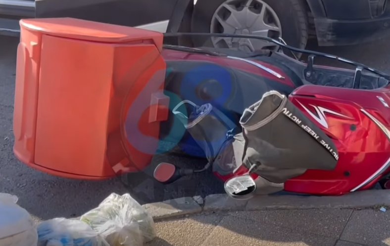 Otomobil ile motosiklet çarpıştı; Kurye yaralı!