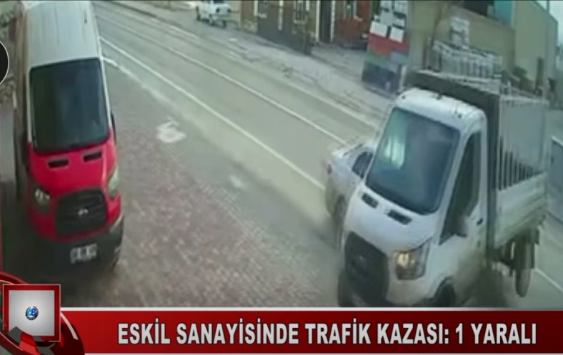 Eskil Sanayi Sitesi’nde Dehşet Anları: Çarpışma Kamerada!