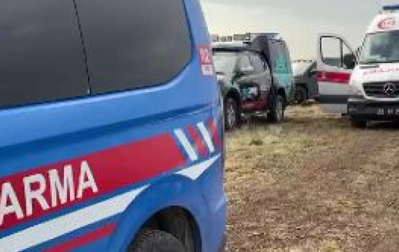 Ev Bastı, 2 Kişiyi Tabancayla Vurarak Öldürdü
