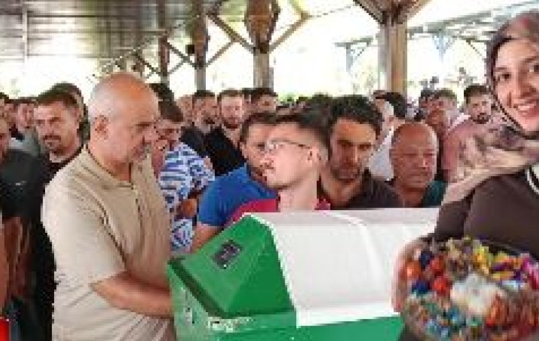 AKSARAY'DA ACI OLAY: 18 YAŞINDAKİ GENÇ KIZ BALKONDAN DÜŞEREK CAN VERDİ